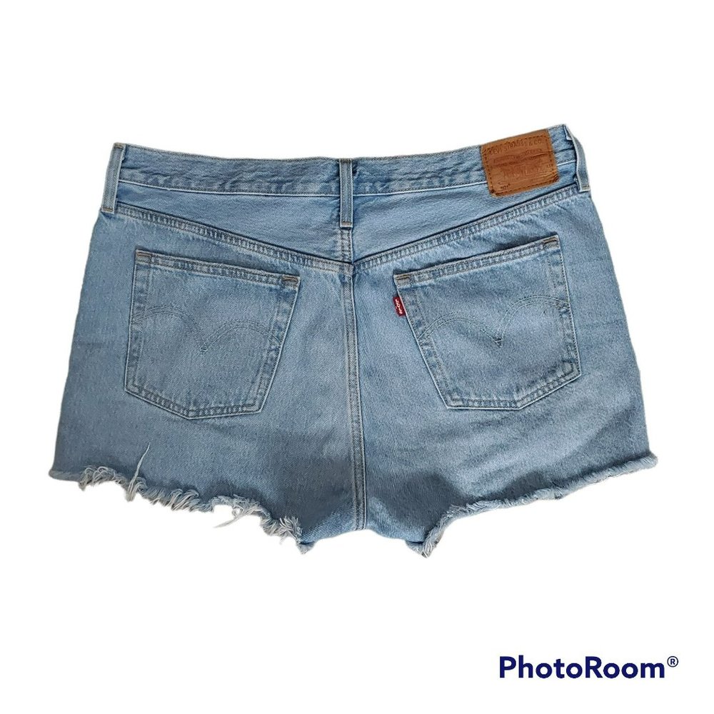 Levi's Premium Women's 501 Button Fly Cut-Off Denim Jean Short Blue Size W33 - Picture 5 of 12